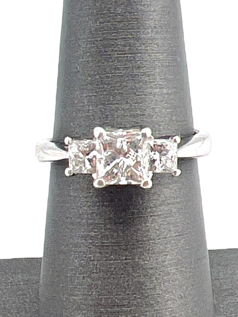 Kp gems leo cut diamond engagement ring with guard ring B