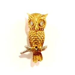 #image_title Pins Broches