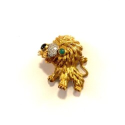 #image_title Pins Broches