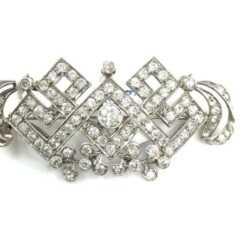 #image_title Pins Broches